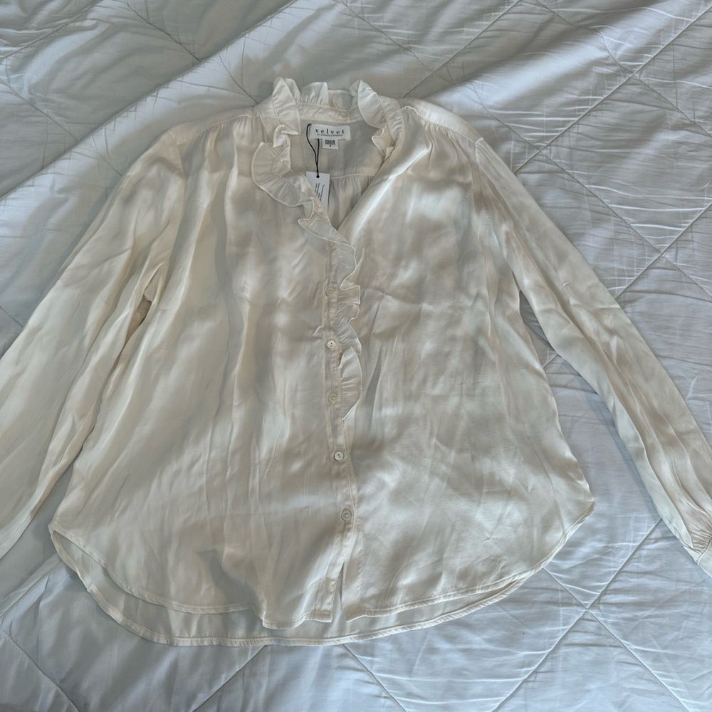 Velvet by Graham and Spencer blouse size small